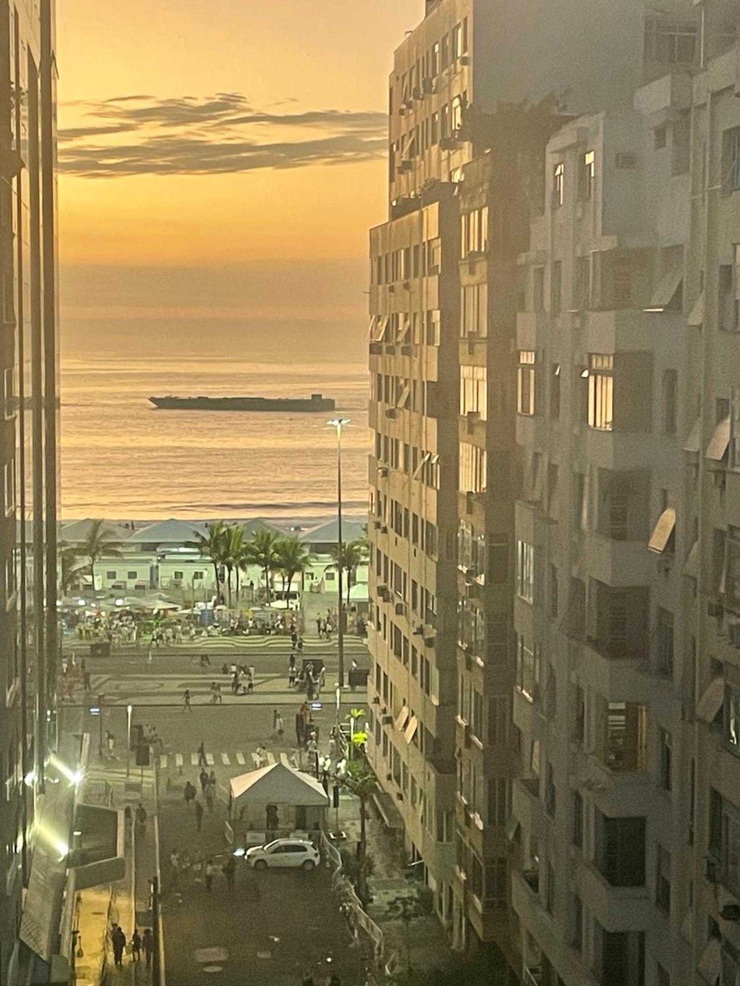 Apartamento Copacabana, Vista Para O Mar E Com Garagem Рио-де-Жанейро Экстерьер фото